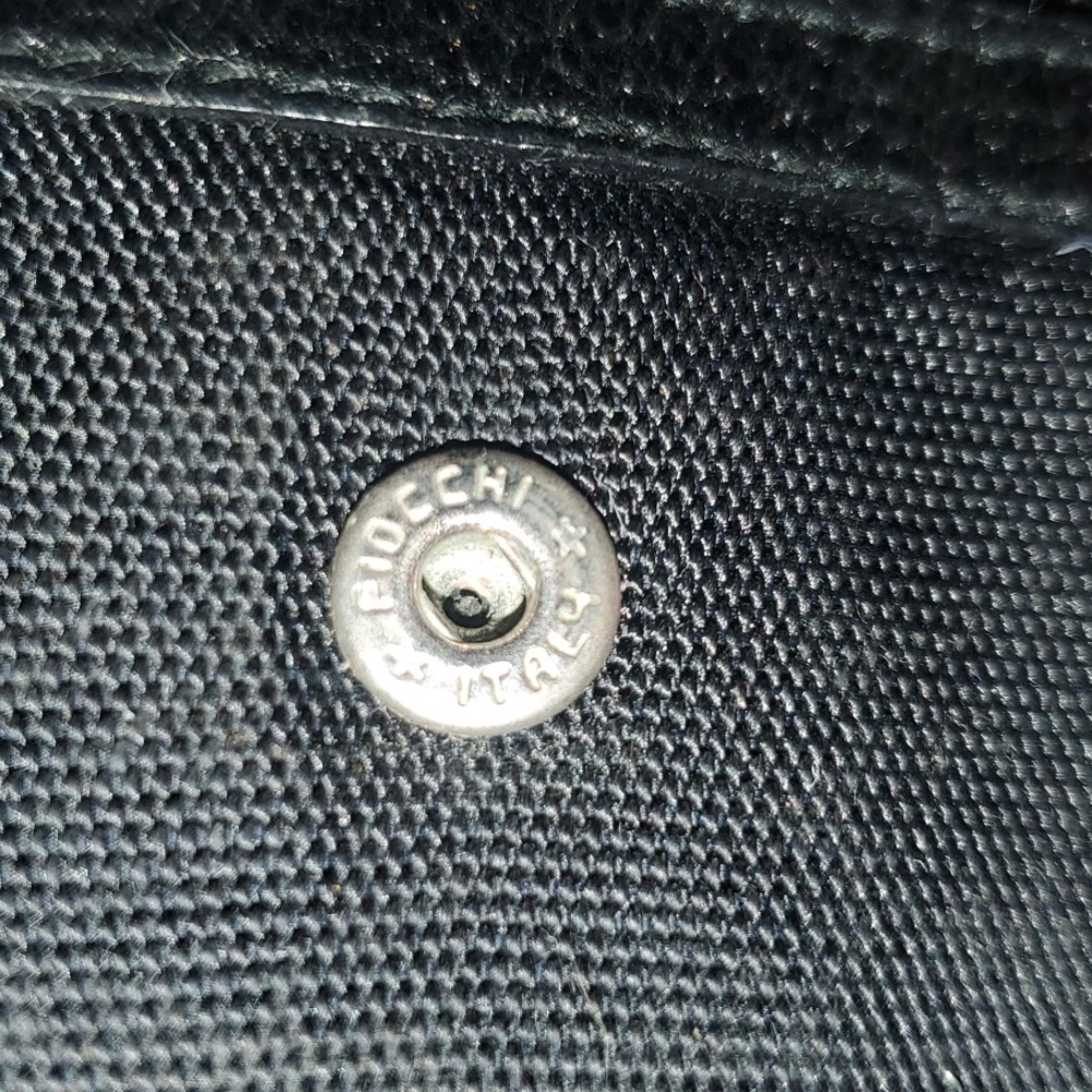 Authentic GUCCI WALLET* - Picture 10 of 13